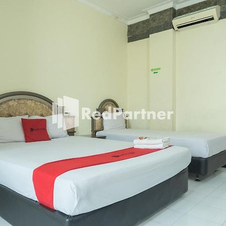 יוגיאקרטה Akur Hotel Malioboro Mitra Reddoorz מראה חיצוני תמונה